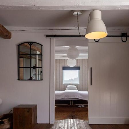 Red Bird Farm Bed and Breakfast Ystad Εξωτερικό φωτογραφία