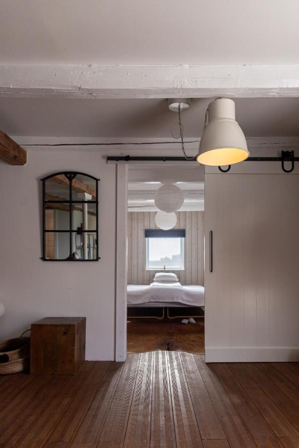 Red Bird Farm Bed and Breakfast Ystad Εξωτερικό φωτογραφία