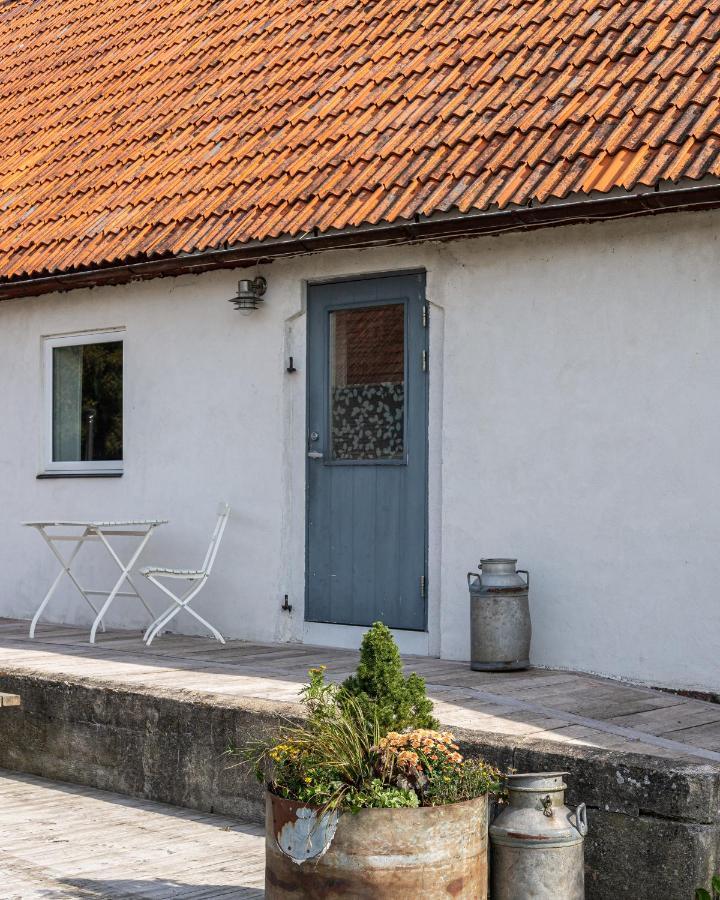 Red Bird Farm Bed and Breakfast Ystad Εξωτερικό φωτογραφία