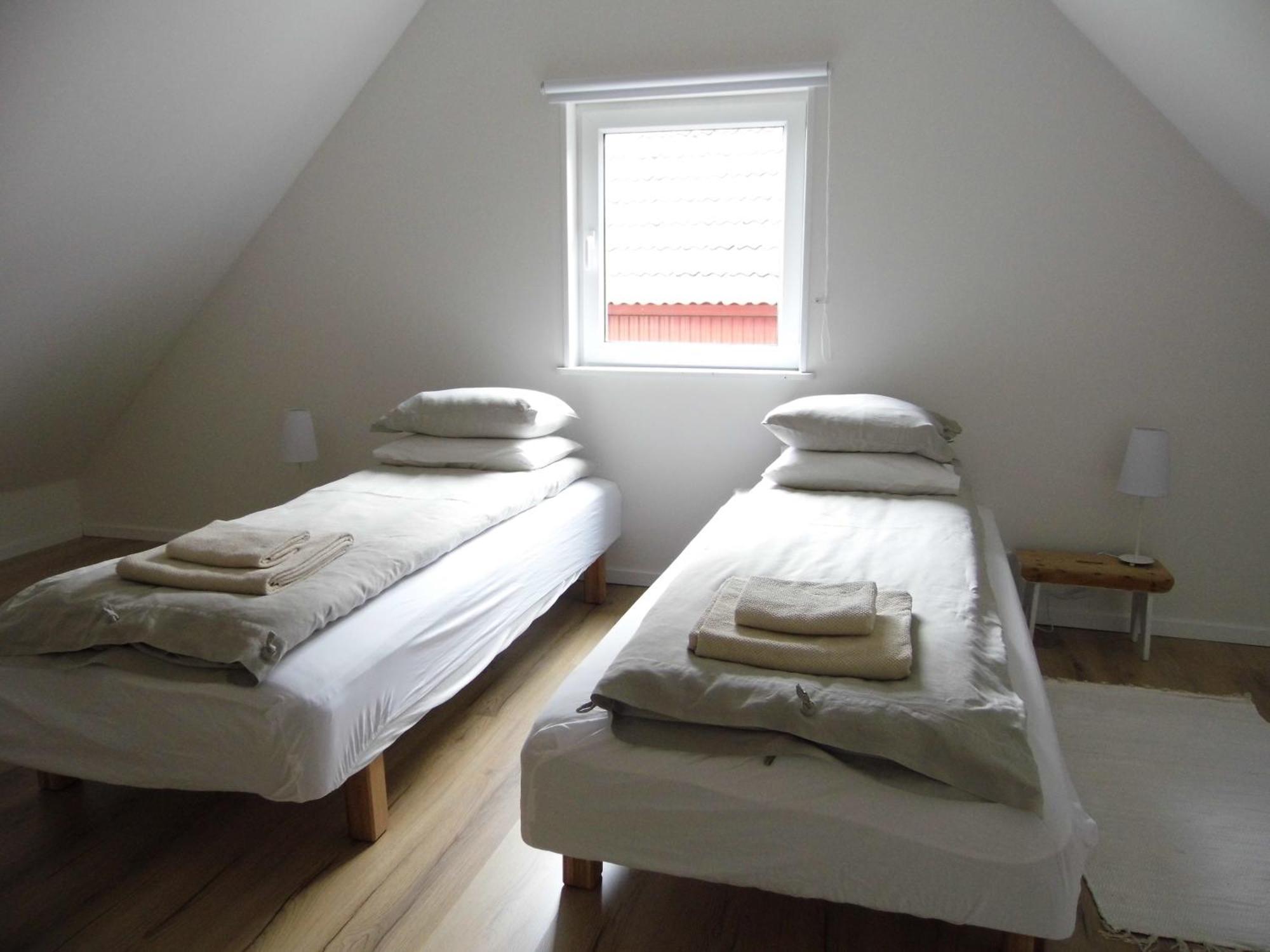 Red Bird Farm Bed and Breakfast Ystad Εξωτερικό φωτογραφία
